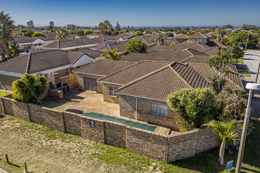 3 Bedroom Property for Sale in Summerstrand Eastern Cape